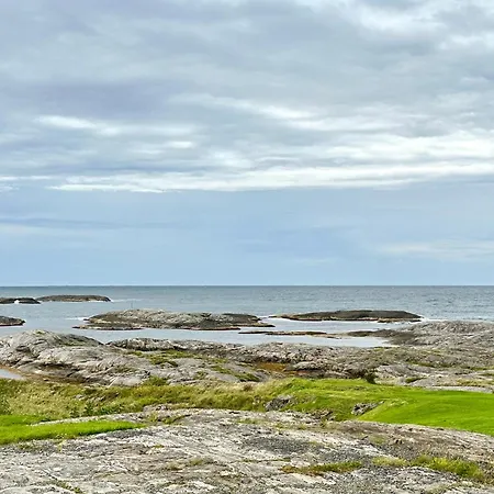 Hus Med Panoramutsikt I Bud Exterior photo