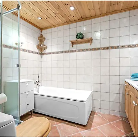Hus Med Panoramutsikt I Bud Exterior photo