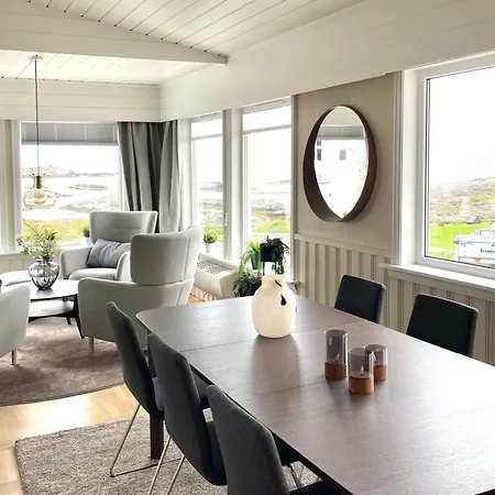 Hus Med Panoramutsikt I Bud Exterior photo
