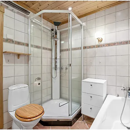Hus Med Panoramutsikt I Bud Exterior photo